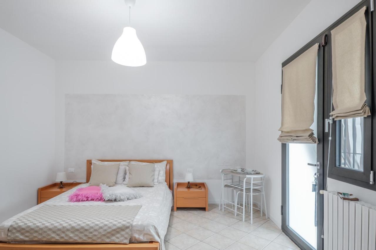 B&B Casa Gaia - Sirmione Exterior foto
